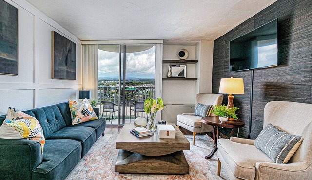 Cosmopolitan Condo - Lagoon Centre 701 In the Heart of Hilo