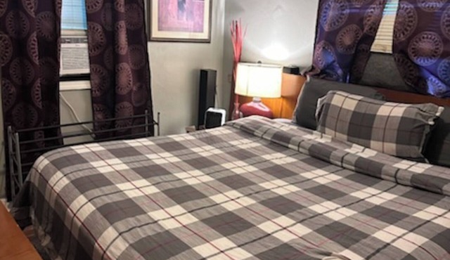 cozy centralized 2 bedroom in the heart of downtown atlanta in Atlanta