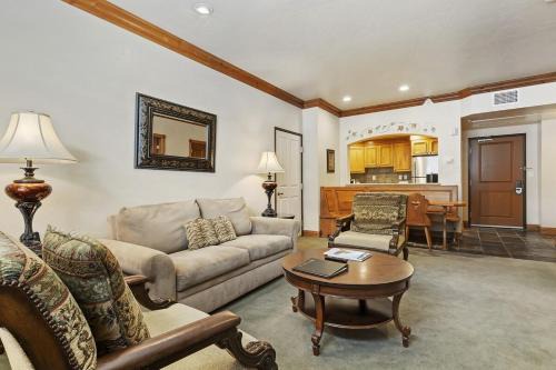 Cozy Zermatt Swiss King Villa with Kitchen Near Deer Valley & Park City Ski Resorts - 2022 in Midway