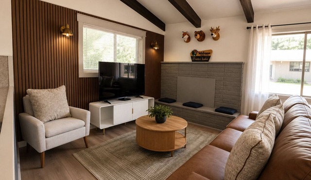 Crater Lake Themed Retreat in Eagle Point in Eagle Point