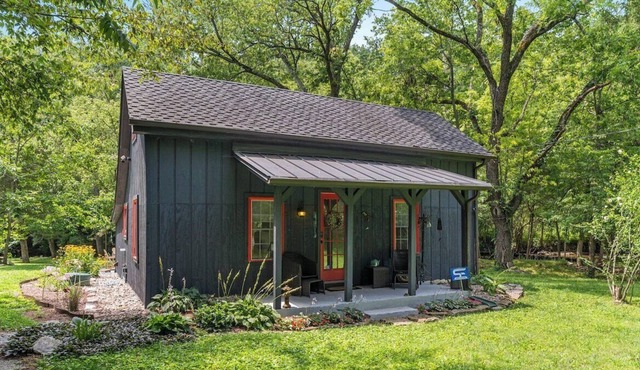 Creekside- Bourbon Trail Oasis in Versailles