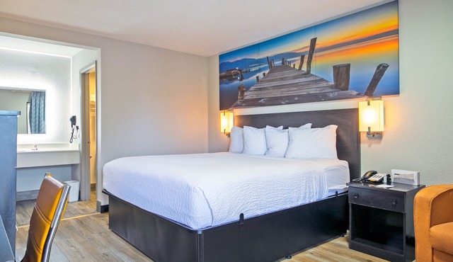 Days Inn by Wyndham Augusta/Fort Eisenhower in Augusta