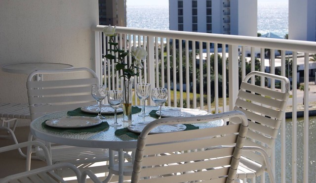 DESTIN SUNSET PARADISE! 3BR/2BA - 7th Fl - Gulf, Harbor & Lake View - LOCATION! in Destin
