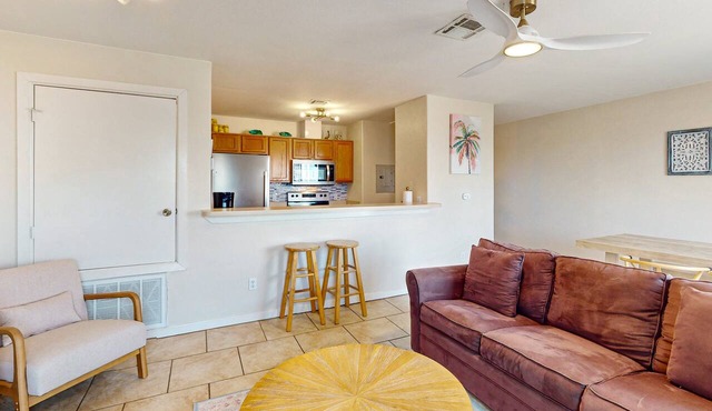 Dog-friendly Condo with Pool & Free WiFi - Walk to the Beach in Corpus Christi