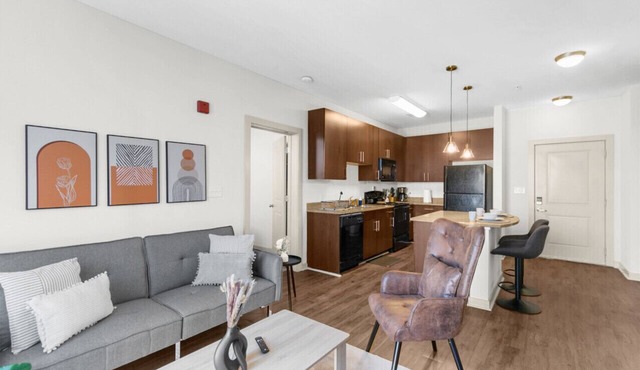 ~Downtown Delight:2BR|2BA Fully Equipped Amenities in Birmingham