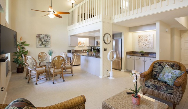 Elegant Princeville Townhouse! Walk To Beach! - Free WiFi in Princeville