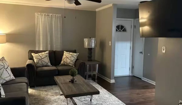 EVANS 1 King 2 Queen 3bedroom 2 ba WIFI FREE in Evans