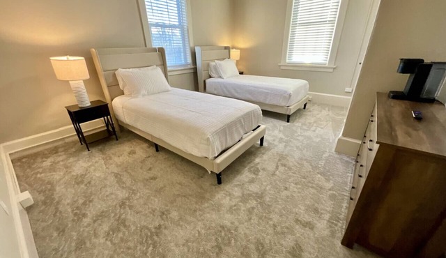 Fresh & Welcoming in the Rolling Kentucky Hills in Versailles