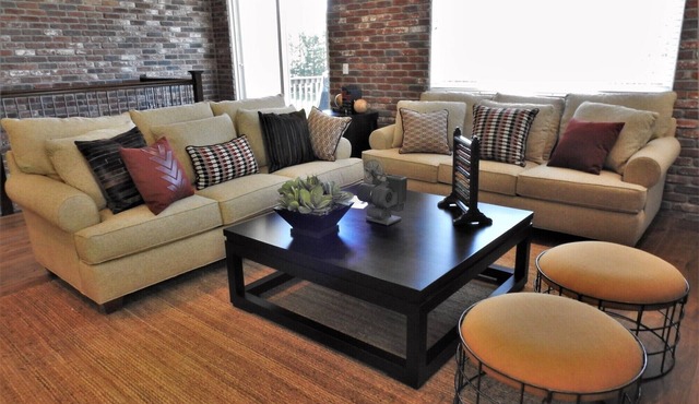Gallery on the Green- Luxurious home with amazing golf course view! in Angels Camp