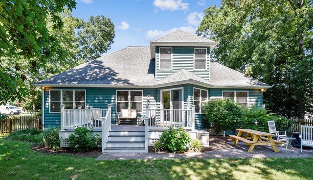 Gorgeous Bethany retreat! Dog friendly, 4 BR/3BA, near trails, <2 miles to beach in Ocean View