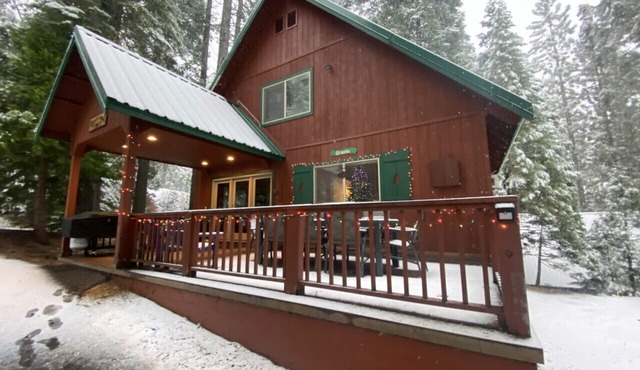 GRANITE- Cozy cabin steps from Stanislaus River in Strawberry