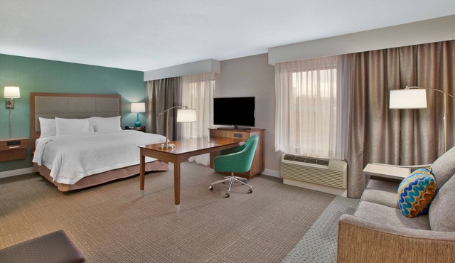 Hampton Inn & Suites Alliance in Alliance