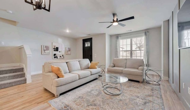 Haven II Charming, Cozy getaway,Pool, WIFI in Princeton