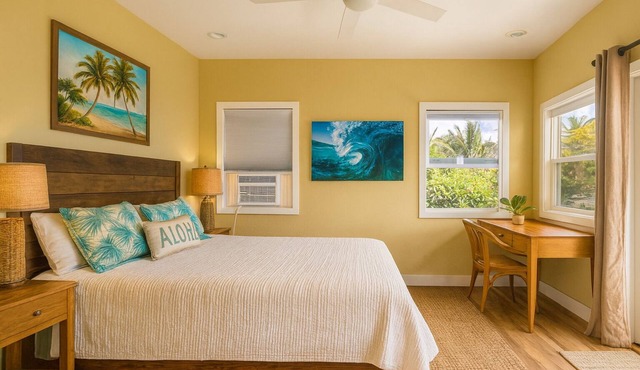 "Hina Hideaway", Views, A/C, ~5 min Walk to Beach