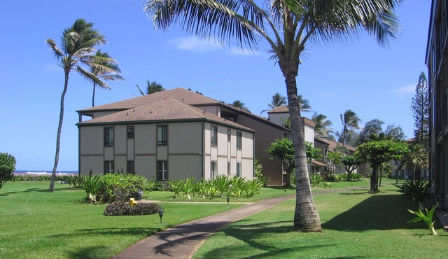 Kauai - Top Floor/Beach Front Condo at Pono Kai Resort in Kapaa -Tax Included