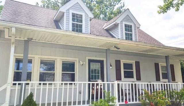 King Suite, Acre & Fire Pit in Medina! in Medina