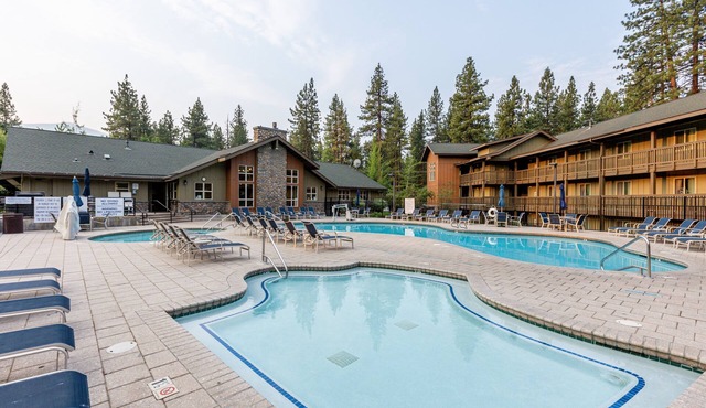 Lake Tahoe | Tahoe Lake Retreat | Pool & Beach | 1BR in Zephyr Cove