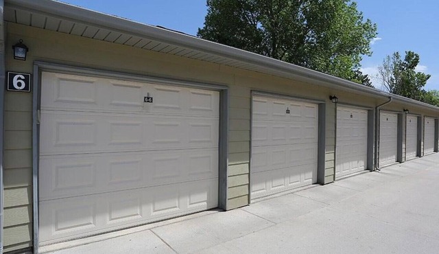 Landing at Settlers Creek - 2 Bedrooms in Downtown Fort Collins in Fort Collins