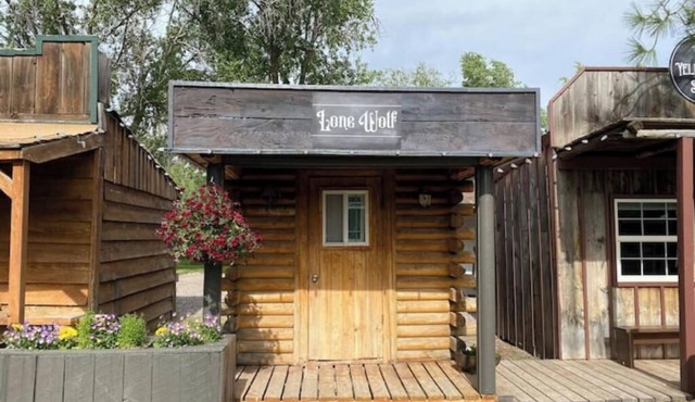 Lone Wolf Cabin At Mountain River Ranch in Ririe