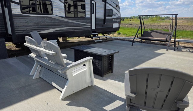 Lovely 2-bedroom recreational vehicle with full bath and AC in Sergeant Bluff. in Sergeant Bluff