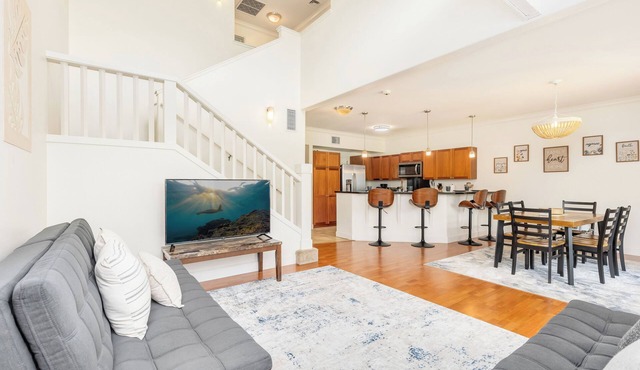 Luxury 2 Story Ko Olina Retreat with Resort Amenities Near Lagoons
