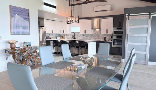 Luxury Executive Family Residence with Panoramic Ocean Views