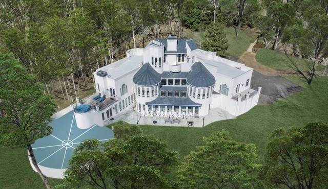 Luxury Lakeside Mansion with Basketball Court and Indoor Pool in Gaines Ville
