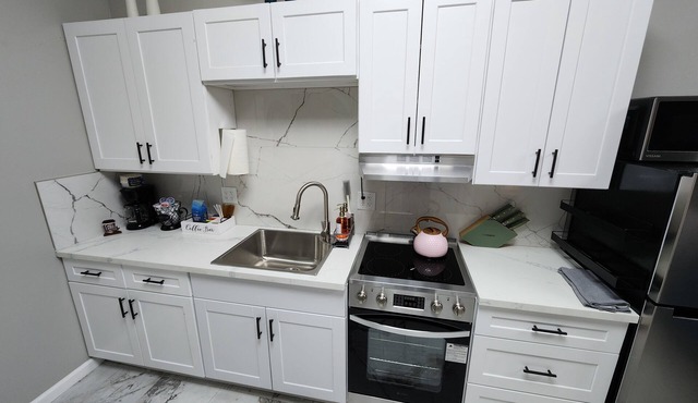 Luxury Studio by Death Valley NP, Full Kitchen, Amenities in Amargosa Valley