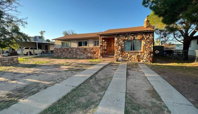 Majestic Hikers Retreat in Carlsbad
