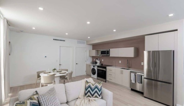 Modern 1BR+Rooftop Pool #101 | South Beach in Miami Beach