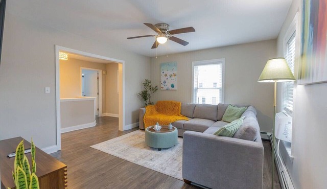Modern 2BR Near Downtown Ipswich in Ipswich