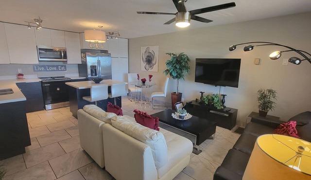 Modern Condo-Mountain Views-Heated Pool in Apache Junction