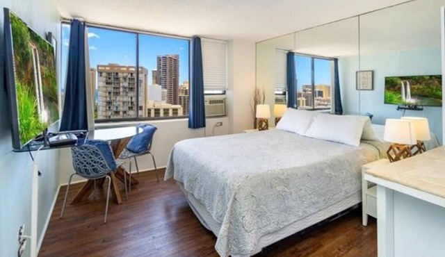 New Listing Ocean View Studio