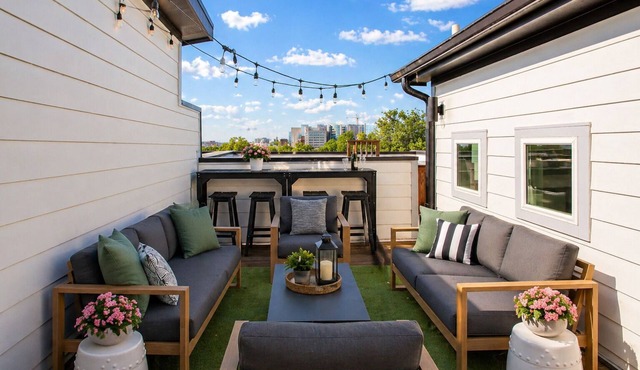 Newly Upgraded! Hillsboro Village, Walkable, Private Rooftop, Family Friendly! in Nashville