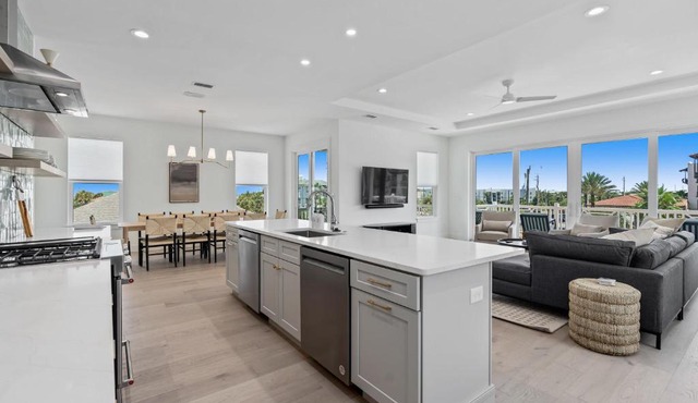 Ocean Haven - Luxury Beach Home w Heated Pool in St. Augustine