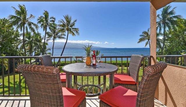 OceanFront 1BD Amazing Ocean Views - Maalaea Banyans 203