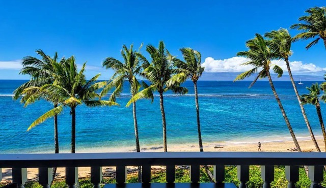 Oceanfront Maui Escape! Panoramic Views, Pool, Hot Tub & Steps to Beach