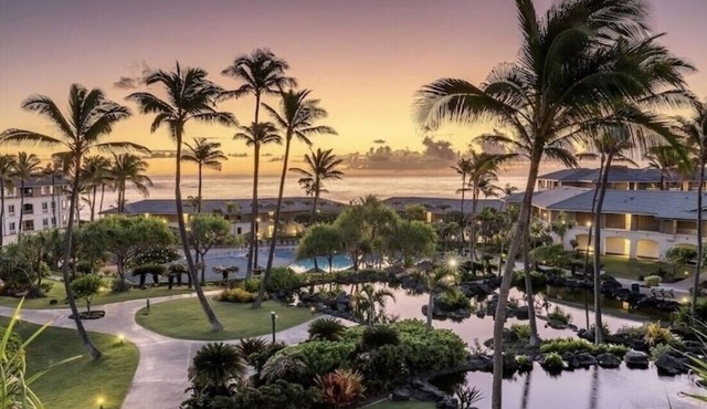 OCEANFRONT RESORT in Koloa-Poipu with AMENITIES INCLUDING WIFI, walk to beach