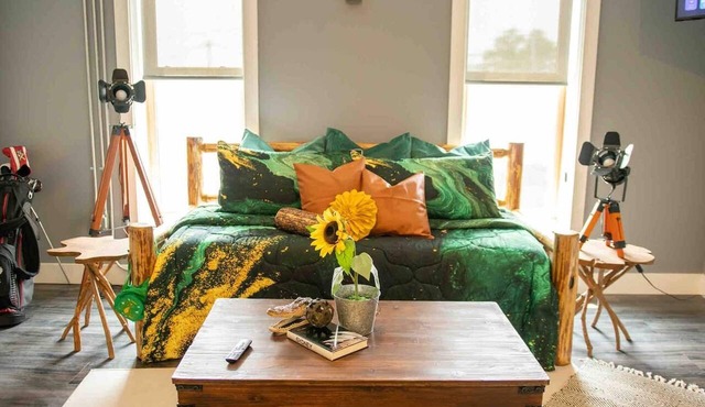Outback Inspired 1BR Flat - Downtown Bellefontaine in Bellefontaine