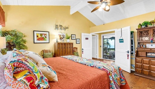 Panoramic Oceanview Life: Stunning, Elegant Kona Charm House