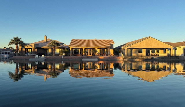 Peaceful Water Lake House Fishing, River & Off-Road Trails in Mohave Valley