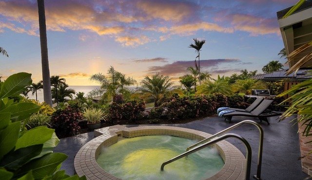 Pineapple House: Ocean View Home in Keauhou Estates w/Private Hot Tub, BBQ & AC