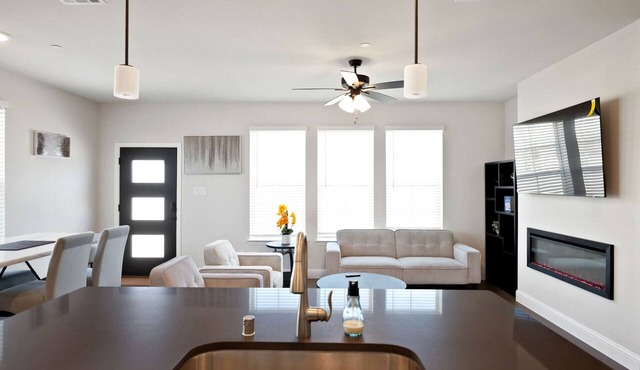 PL088 - Home|Yard|16mi to Convention Ctr|Sleeps 8 in Plano