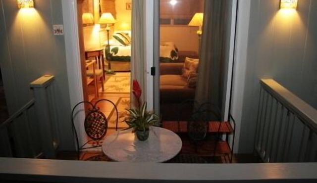 Plantation Style Studio & Courtyard Garden In Koloa