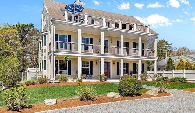 Popponesset Beach - Ocean and Pond Views in Mashpee