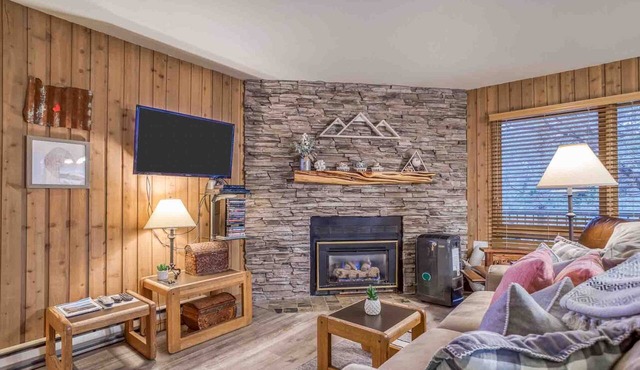Prime Location Lower-Level Condo with Mt. Bachelor Village Hot Tubs and Pool in Bend