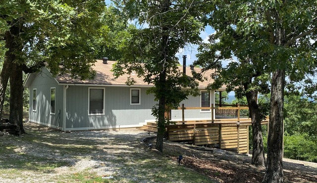 Private and Peaceful Cabin & Studio Near Lake Tenkiller -Sleeps 10 in Vian