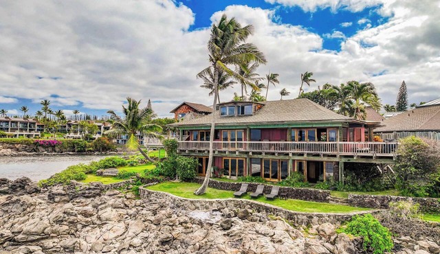 Private Ocean Front Villa on Turtle Cove, Napili. Spectacular views. 5BR, A/C