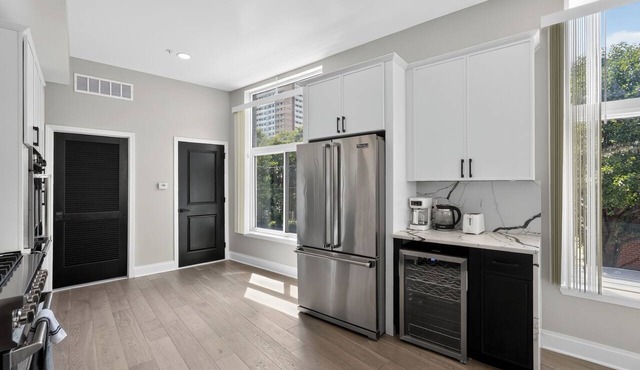 Queen Village Grand - 3BR, Rooftop & Garage in Philadelphia