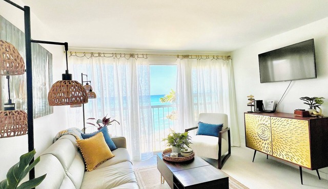 Relax, with breathtaking ocean views. Makaha 1-bedroom condo near Ko Olina
